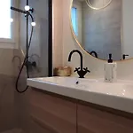 Moderne Renove Centre Ville, Parking Prive Apartment