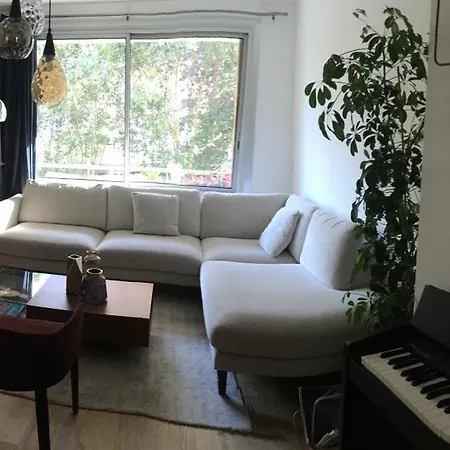 Moderne Renove Centre Ville, Parking Prive