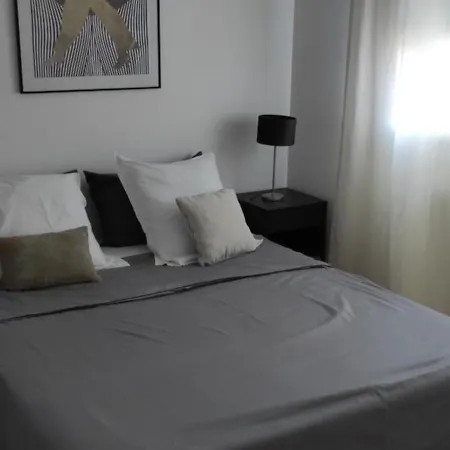 Moderne Renove Centre Ville, Parking Prive